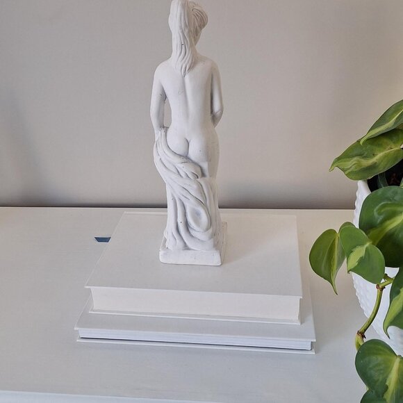 Greek Goddess Sculpture Woman Bust Statue Figurine White - vintage ? - Picture 3 of 4